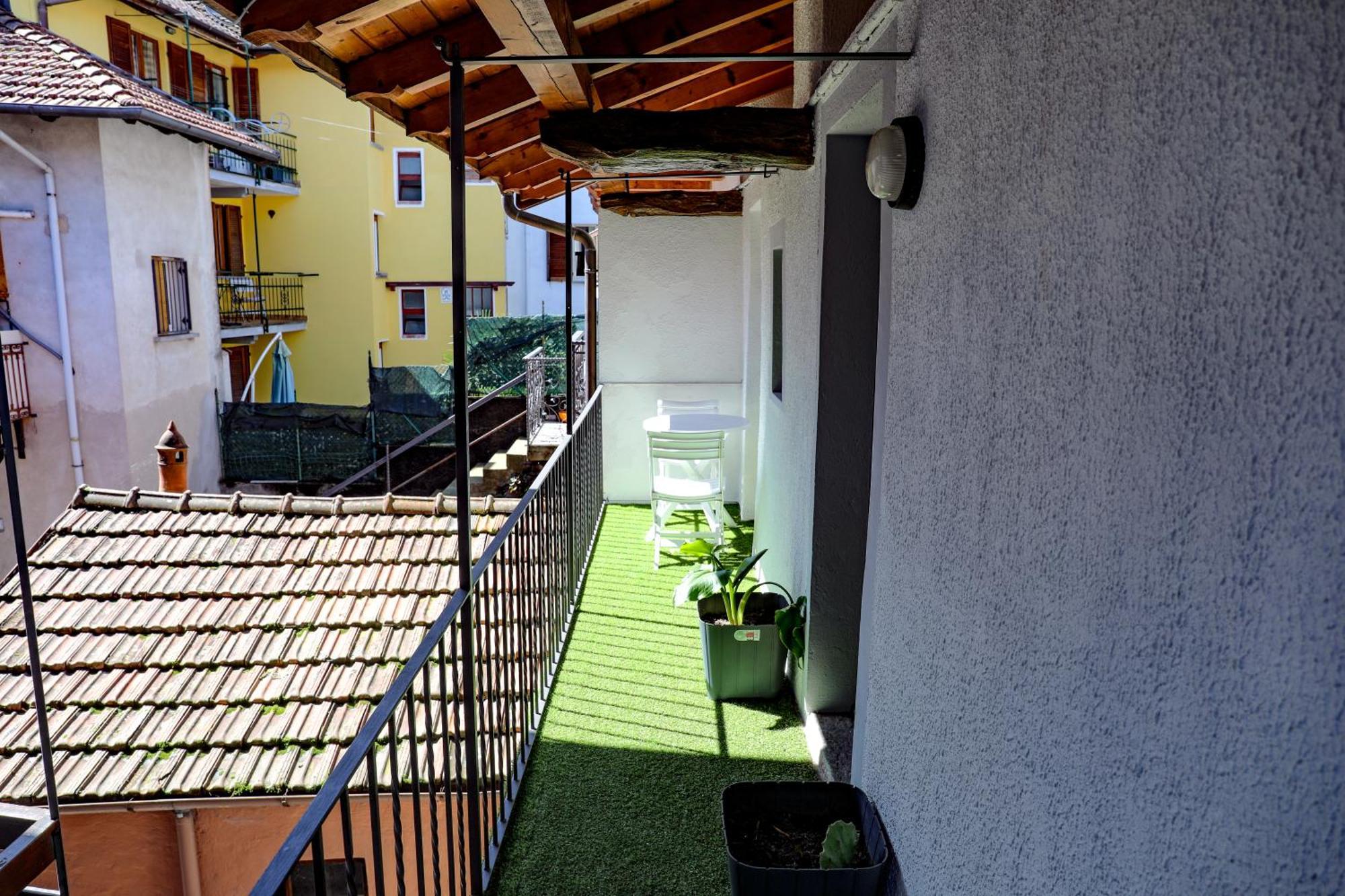 Vittoria Holiday House - Tulip Apartment And Tulip Room Stresa Extérieur photo